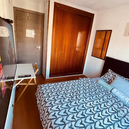 Habitaciones Privadas Calle Riojanos Madrid Exterior photo